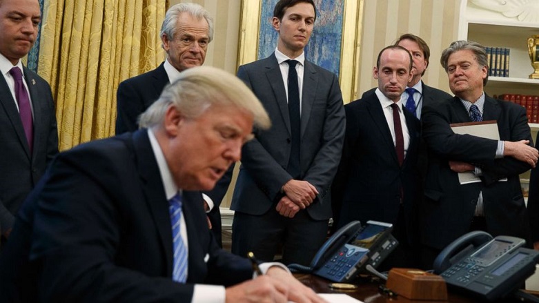 Trump'ın üst düzey danışmanı Covid-19'a yakalandı